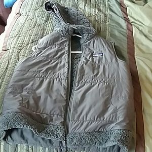*SALE!!* GORGEOUS Patagonia reversible vest.